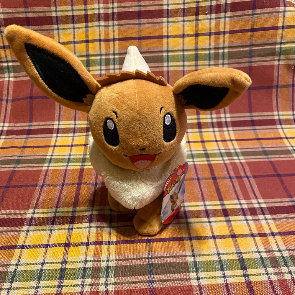 Plush Eevee NWT